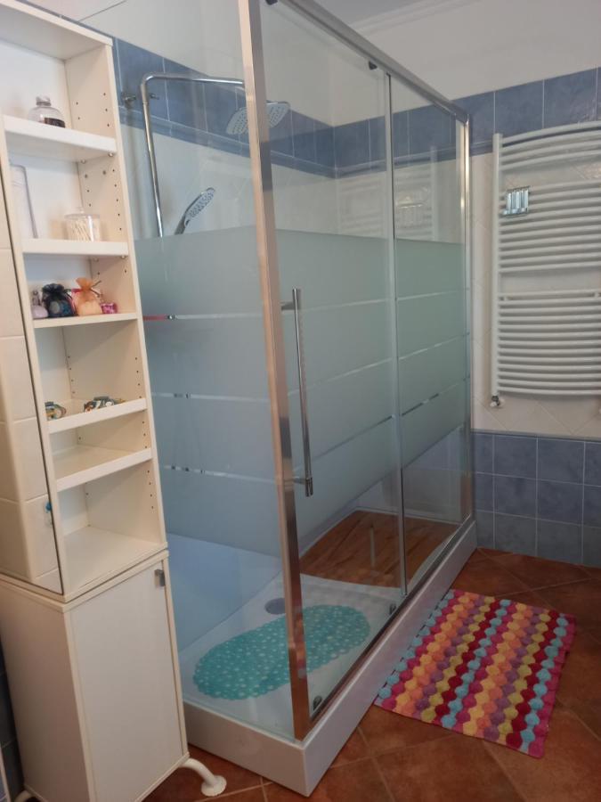 אורוסיי Appartamento In Zona Residenziale מראה חיצוני תמונה