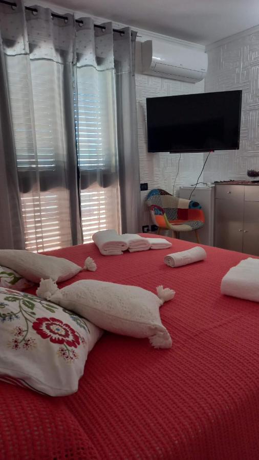 אורוסיי Appartamento In Zona Residenziale מראה חיצוני תמונה